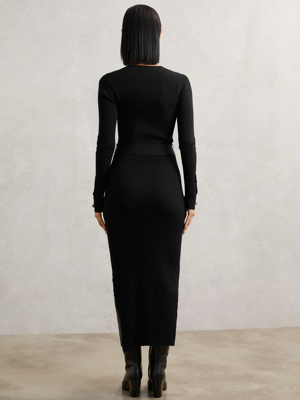 Women Buttoned Rib-Knit Midi Dress in Black
