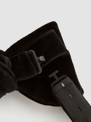 Men Velvet Bow Tie in Black