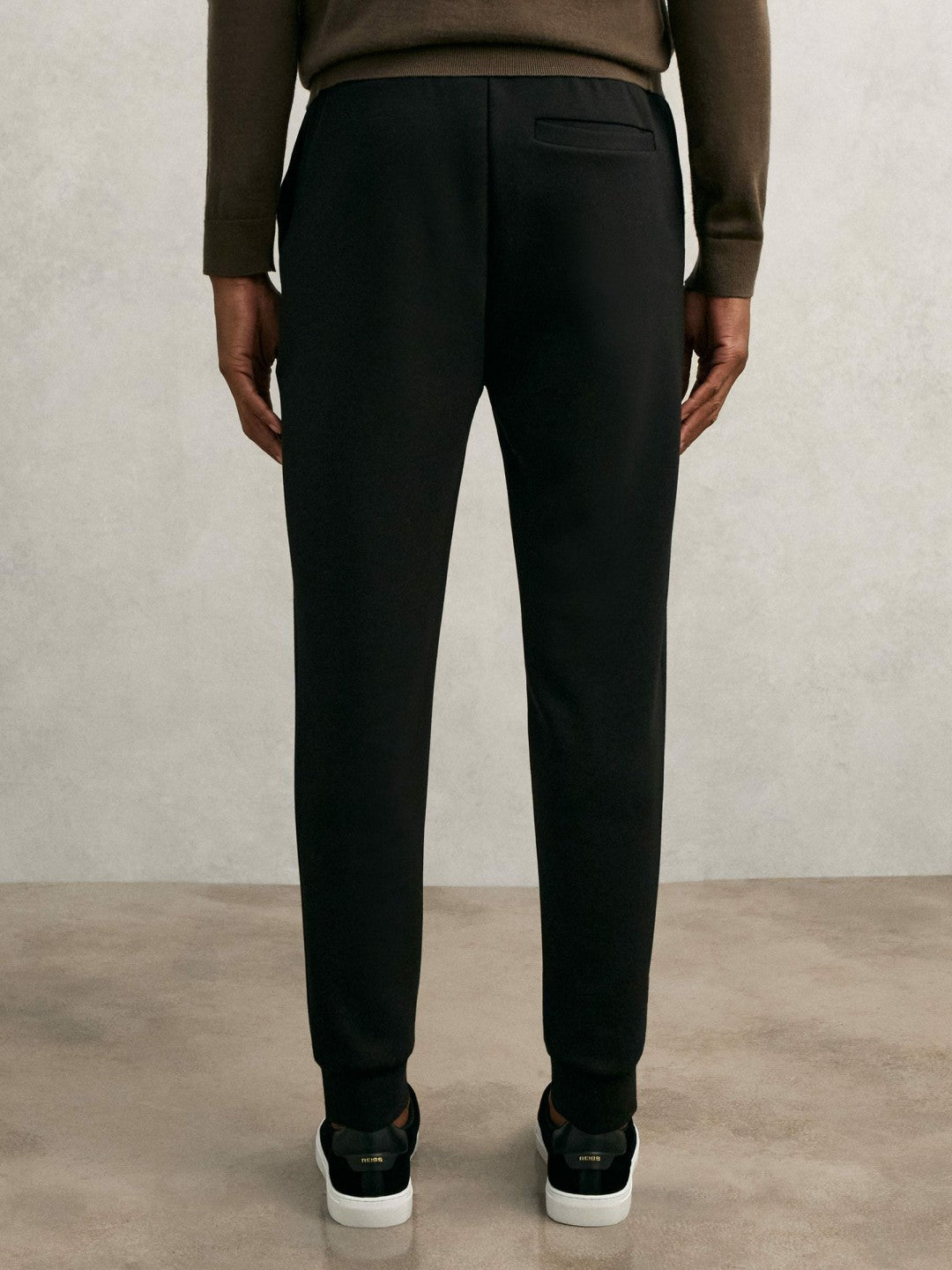 Men Interlock Drawstring Joggers in Black