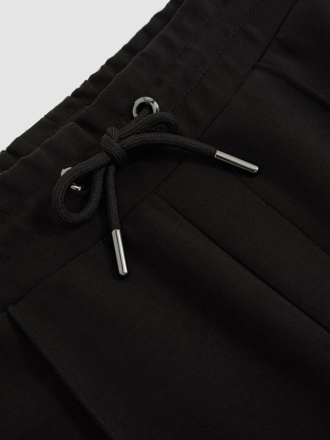 Men Interlock Drawstring Joggers in Black