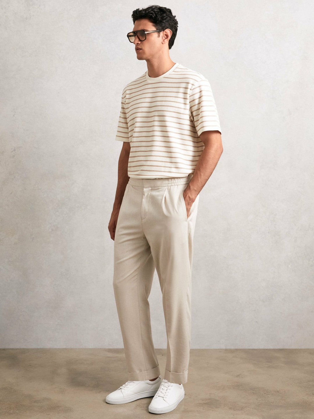 Men Cotton Textured Stripe T-Shirt in Oatmeal/White