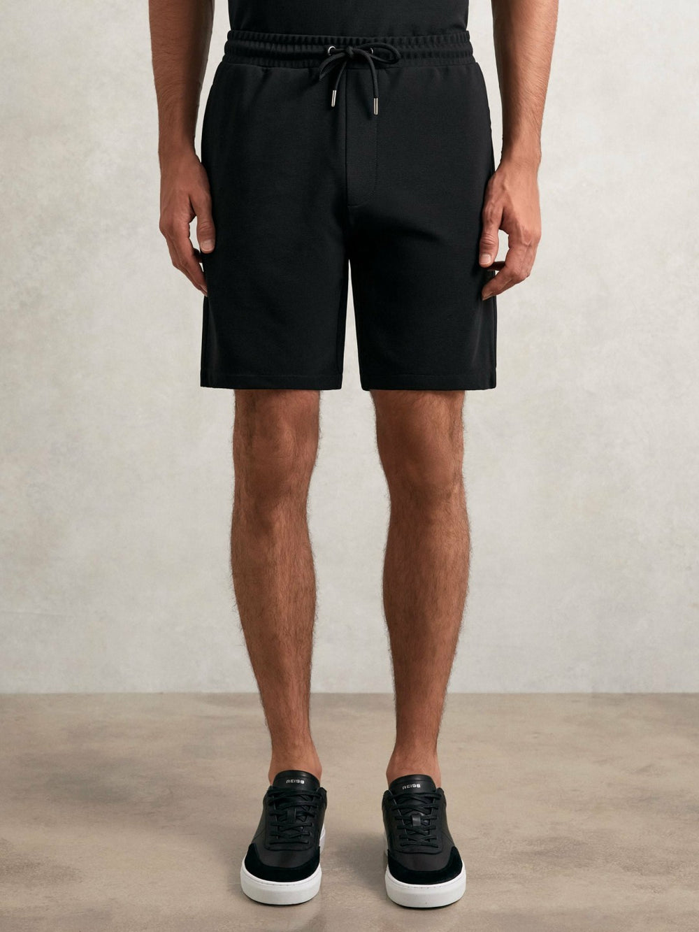 Men Textured Drawstring Shorts in Black