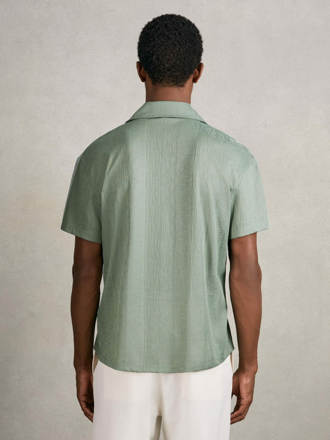 Men Jacquard-Stripe Cuban-Collar Shirt in Mint Green