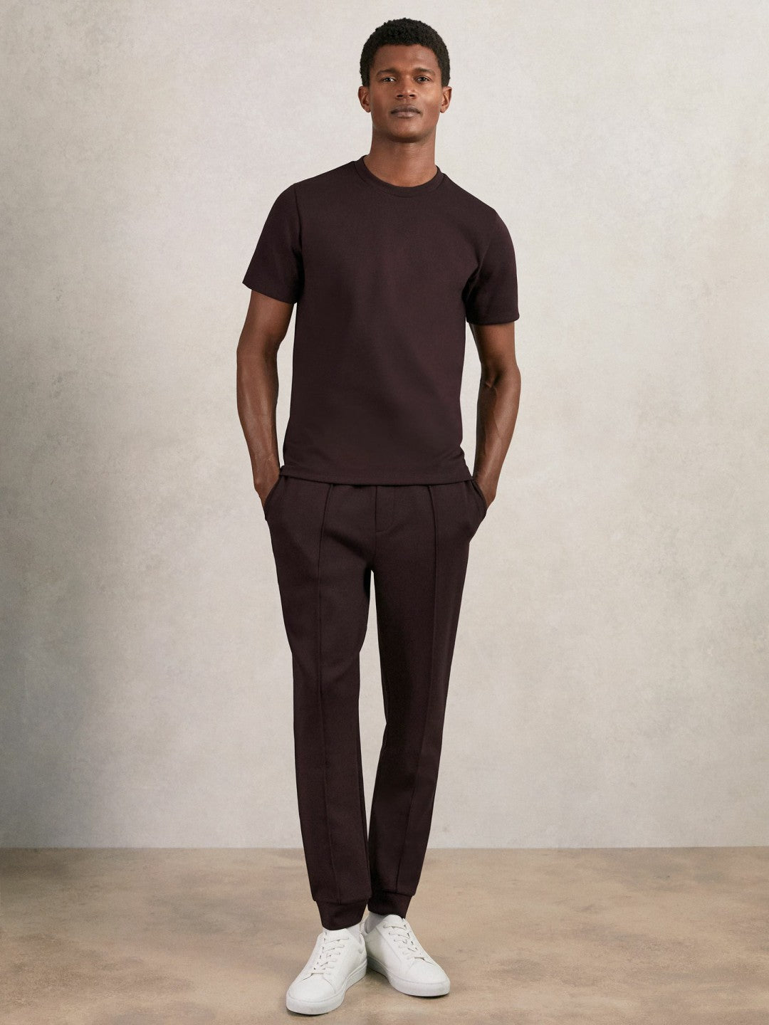 Men Interlock Drawstring Joggers in Cherry Red