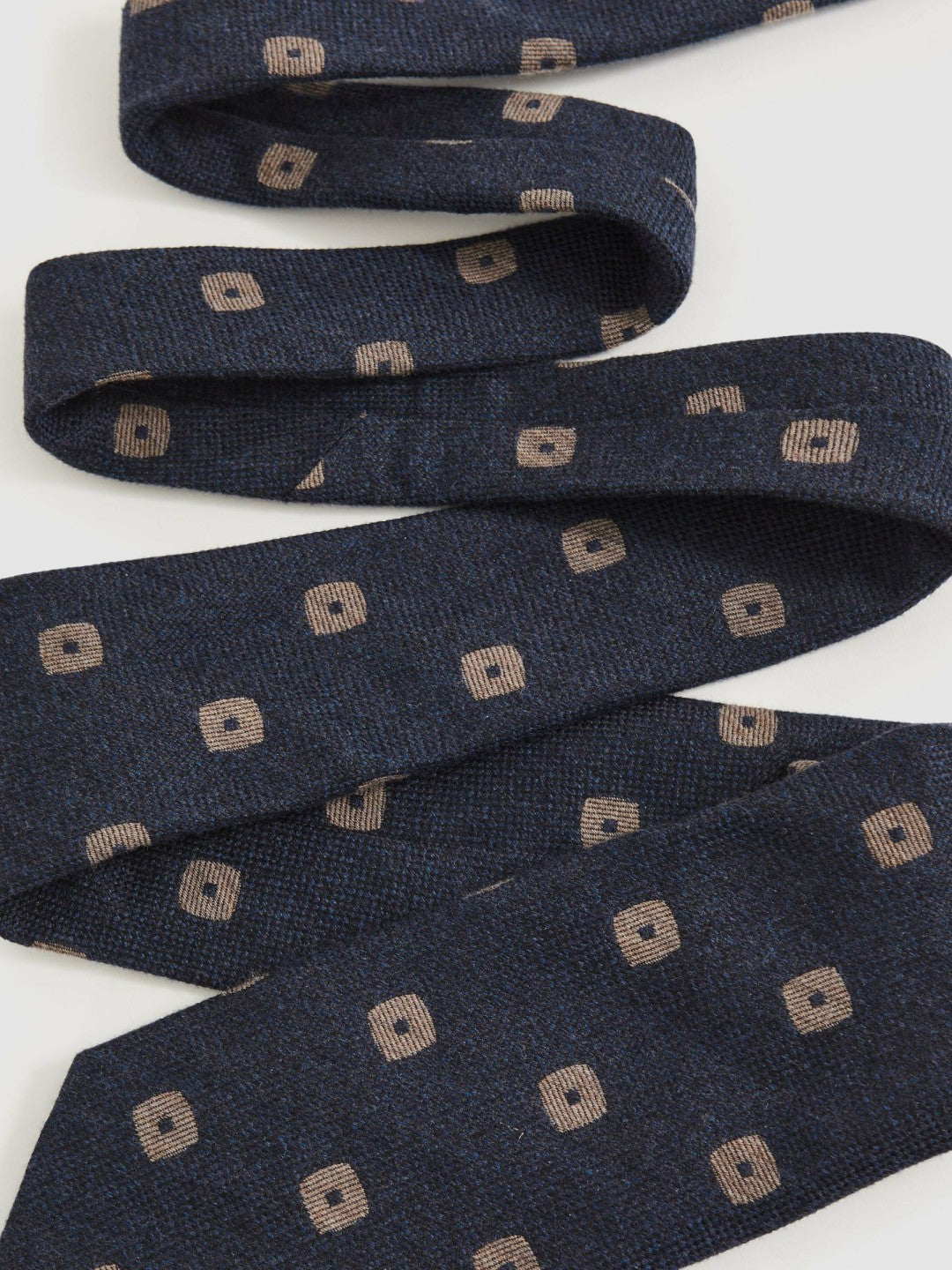 Men Silk-Wool Square-Medallion Tie in Navy