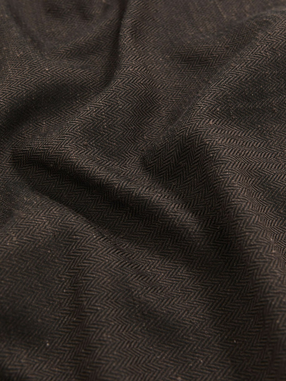 Men Silk Blend Herringbone Pocket Square in Chocolate Brown
