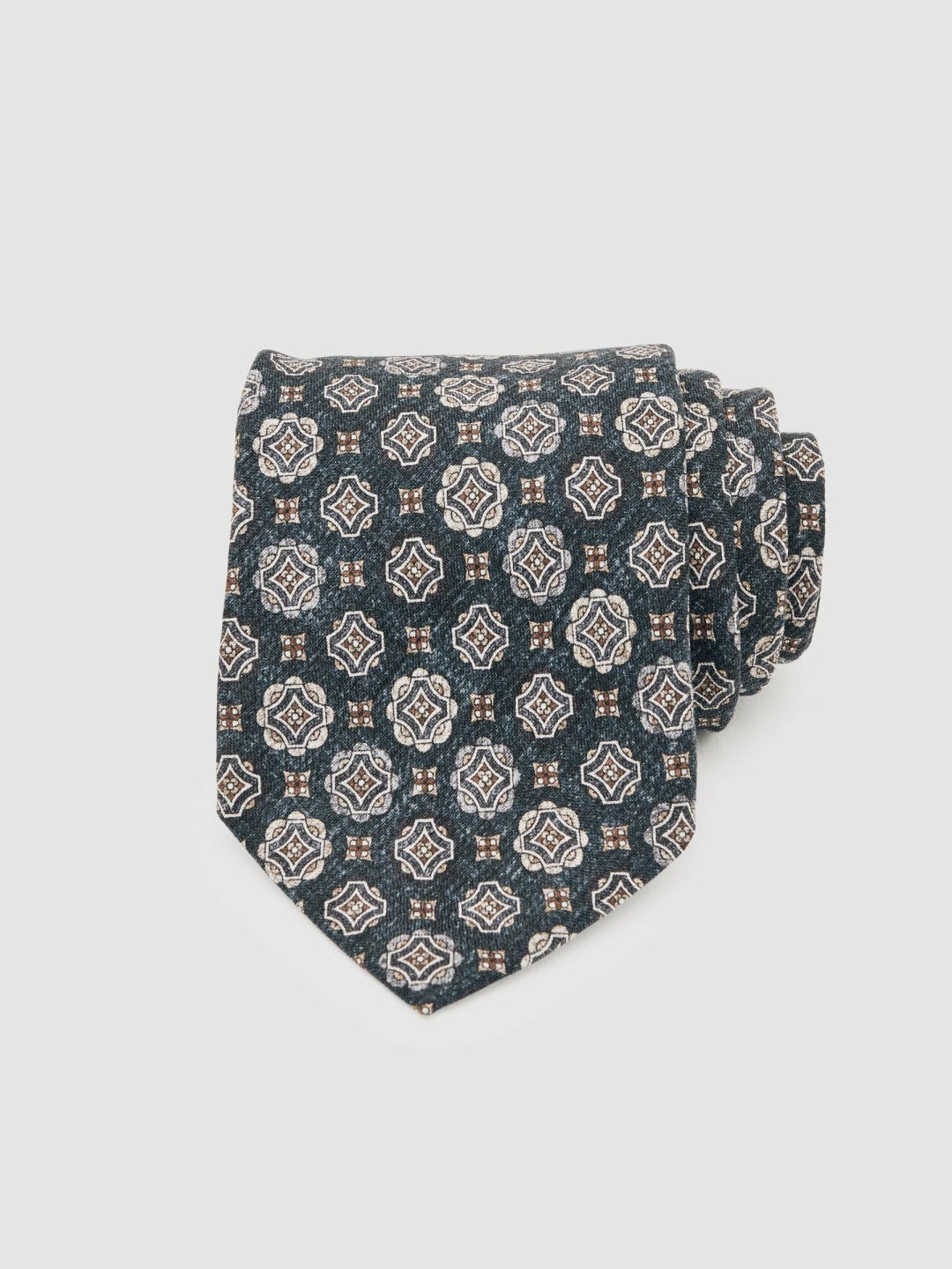 Men Silk Medallion Print Tie in Indigo Melange