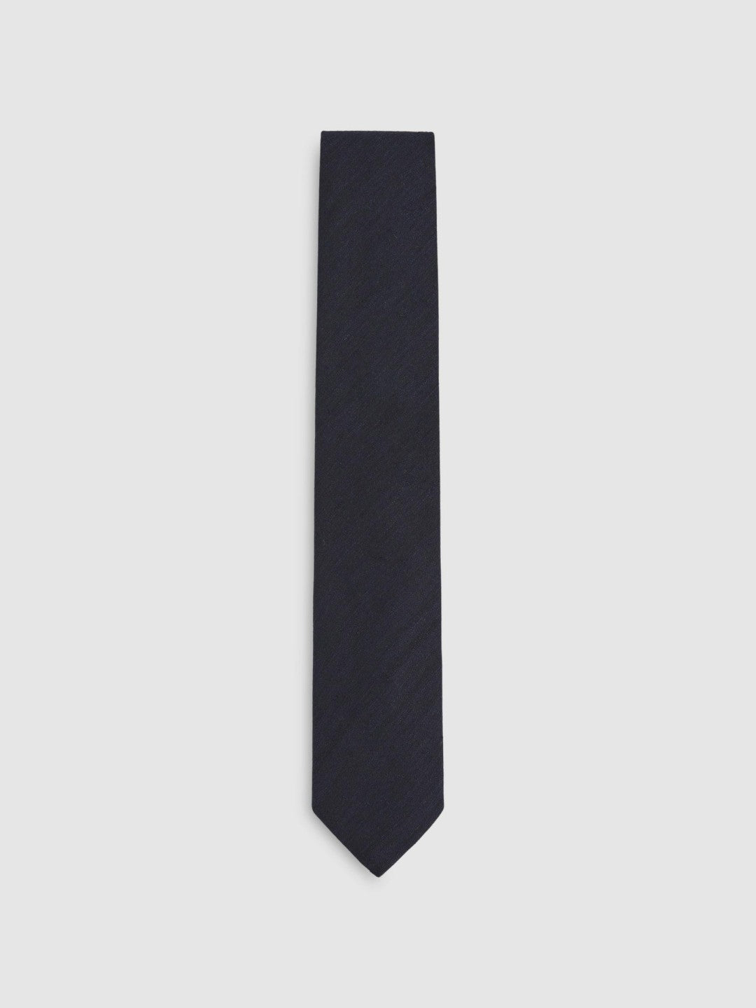 Men Silk Blend Textured Tie in Navy