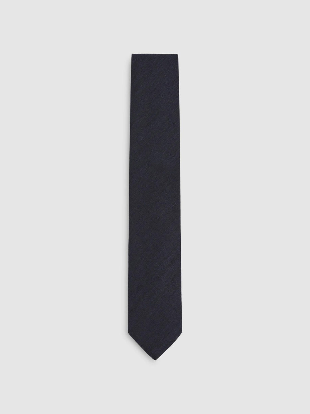 Men Silk Blend Textured Tie in Navy