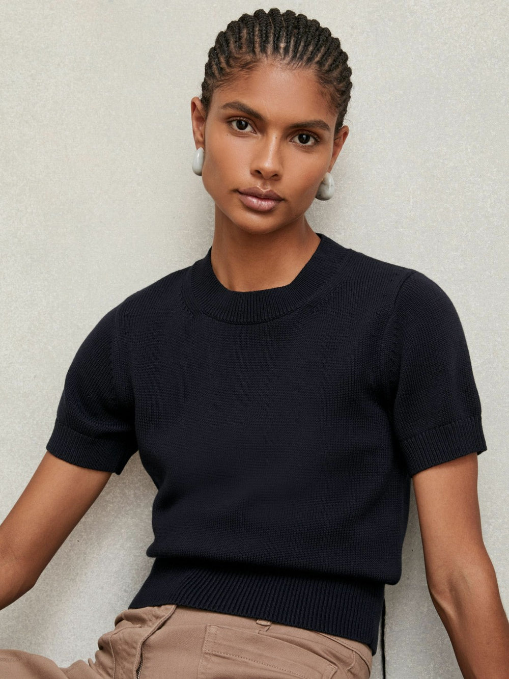 Women Cotton And Wool Crew-Neck Top in Navy