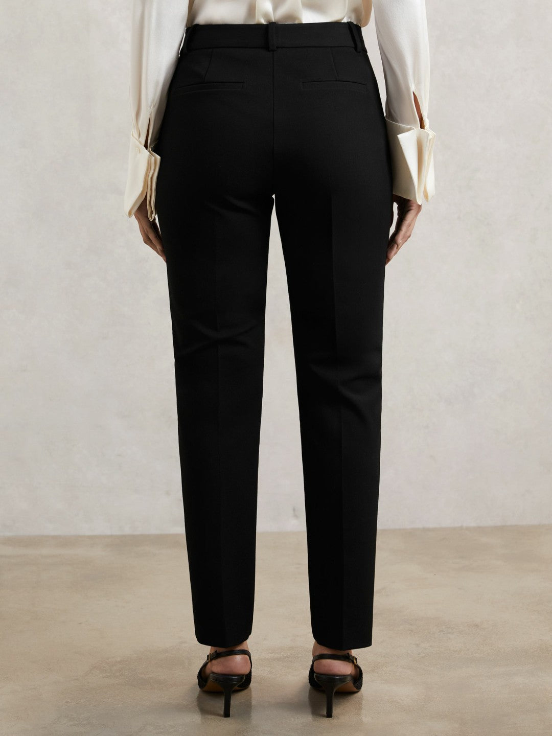 Women Pintuck Tapered Trousers in Black