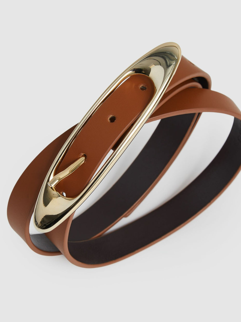 Women Leather Oval-Buckle Belt in Tan
