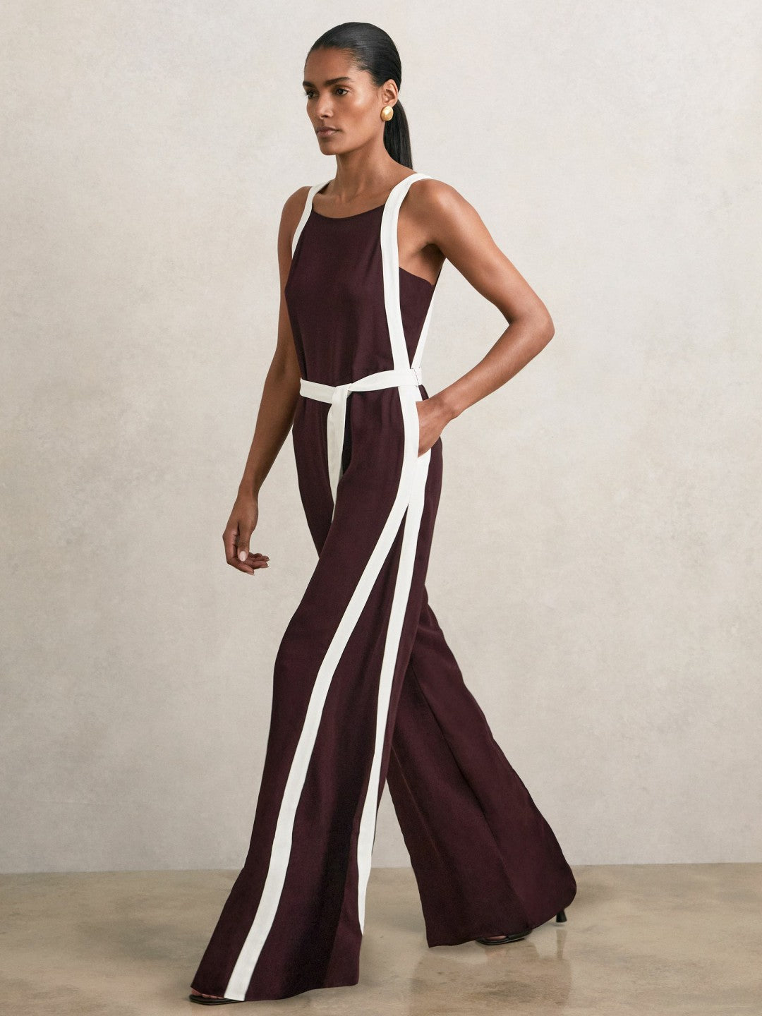 Women Petite Colourblock Wide Leg Belted Jumpsuit in Burgundy/Cream