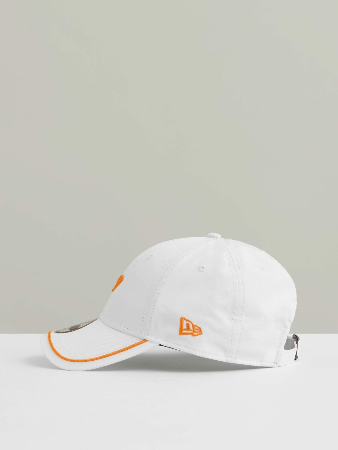 Men McLaren F1 Team Speedmark Logo Cap Unisex Fit in White