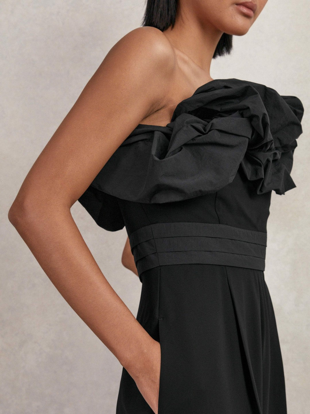 Women Sculptural Strapless Wide-Leg Jumpsuit in Black