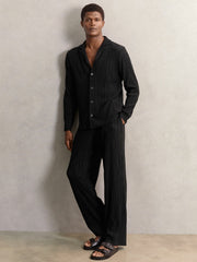 Men Plissé Cuban-Collar Long-Sleeve Shirt in Black
