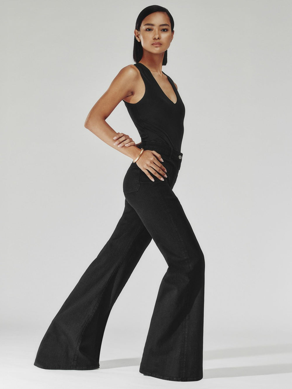 Women Petite Patch-Pocket Flared Jeans in Black