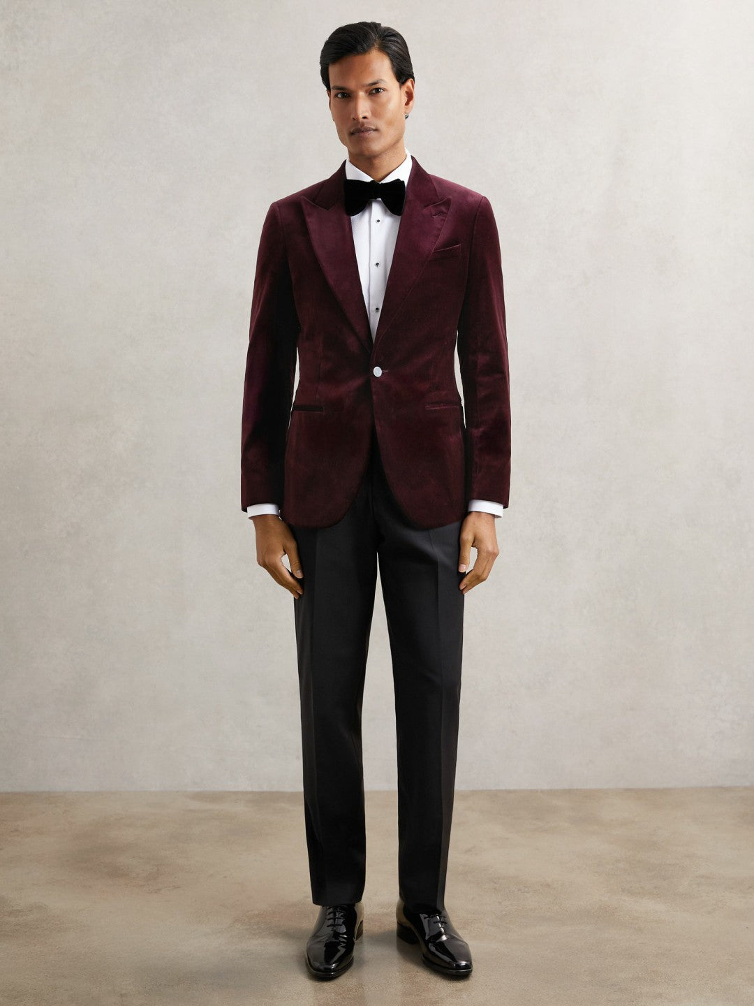 Men Single-Breasted Velvet Blazer Regular-Fit in Bordeaux