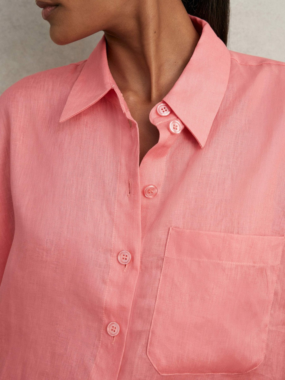 Women Oversize Linen Cropped Shirt in Pink