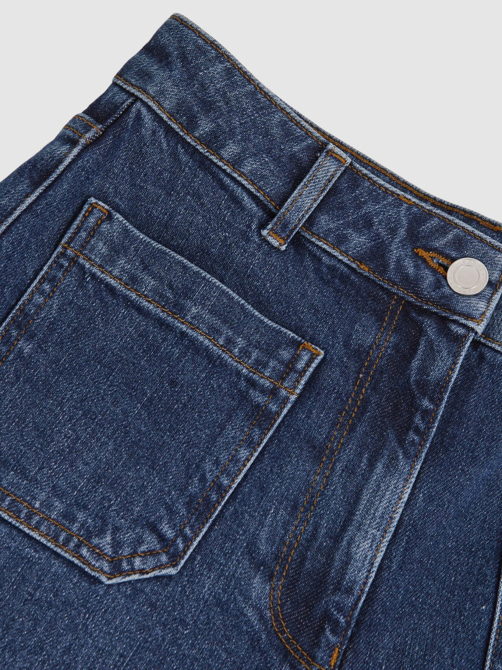 Women Petite Straight Leg Patch Pocket Jeans in Mid Blue