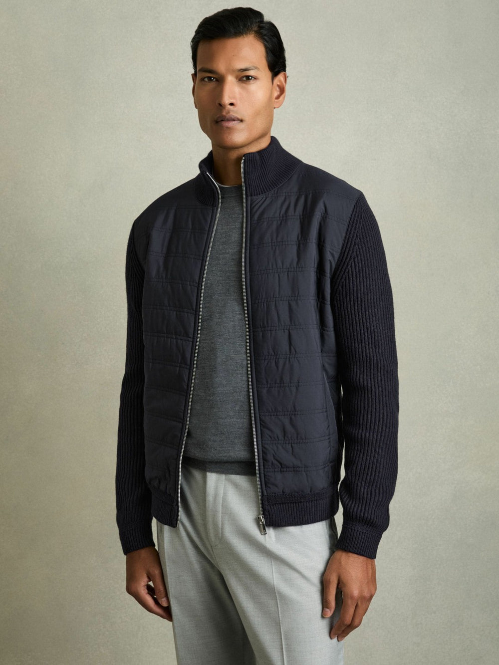 Men Hybrid Quilt and Knit Zip-Through Jacket in Navy