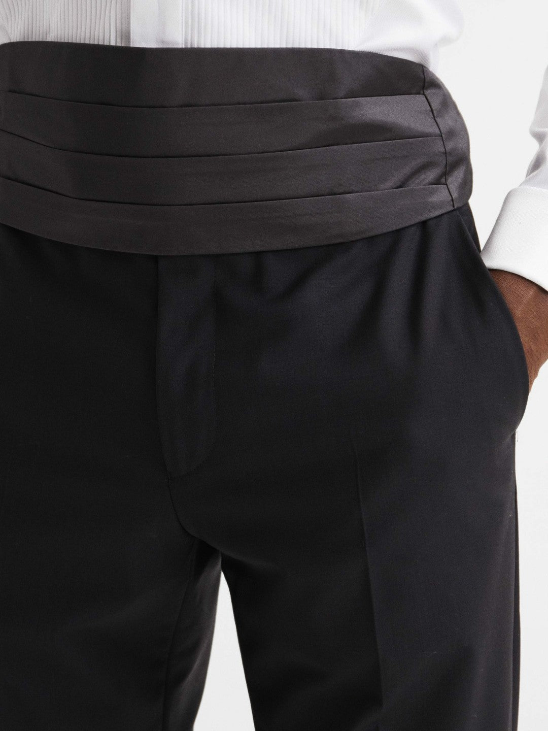 Men Silk Cummerbund in Black