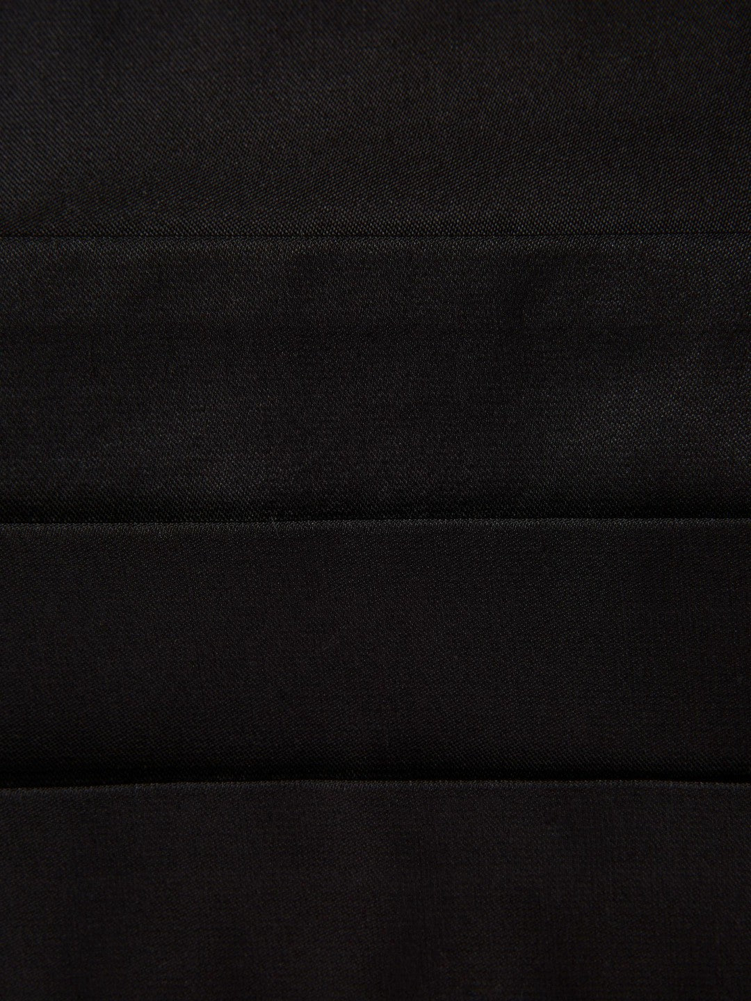 Men Silk Cummerbund in Black