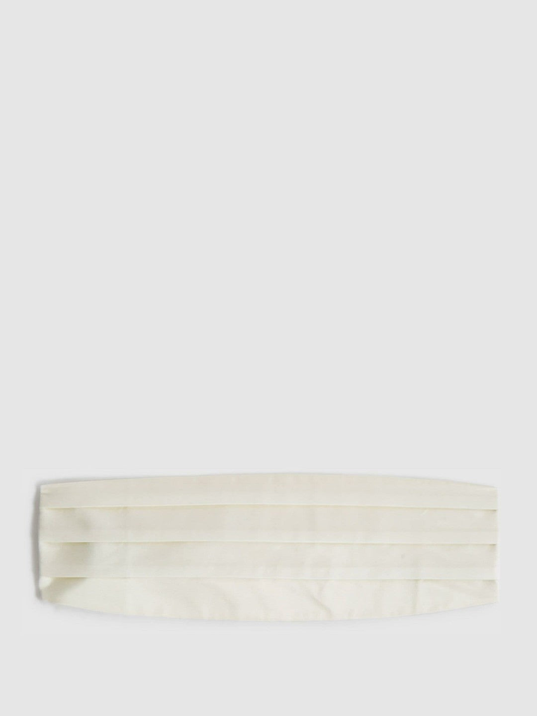 Men Silk Cummerbund in Ivory