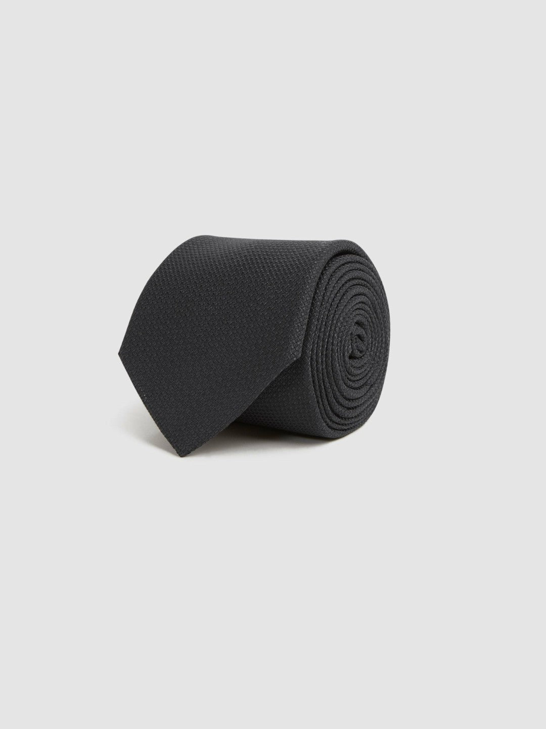 Men Textured Silk Blend Tie in Black