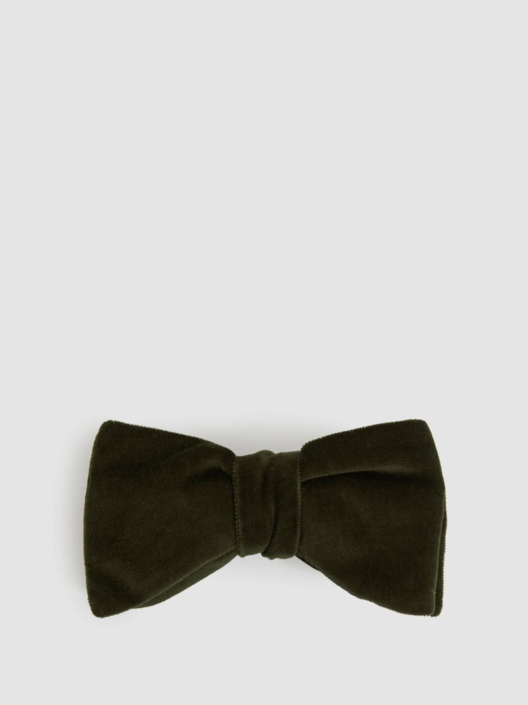 Men Velvet Bow Tie in Emerald