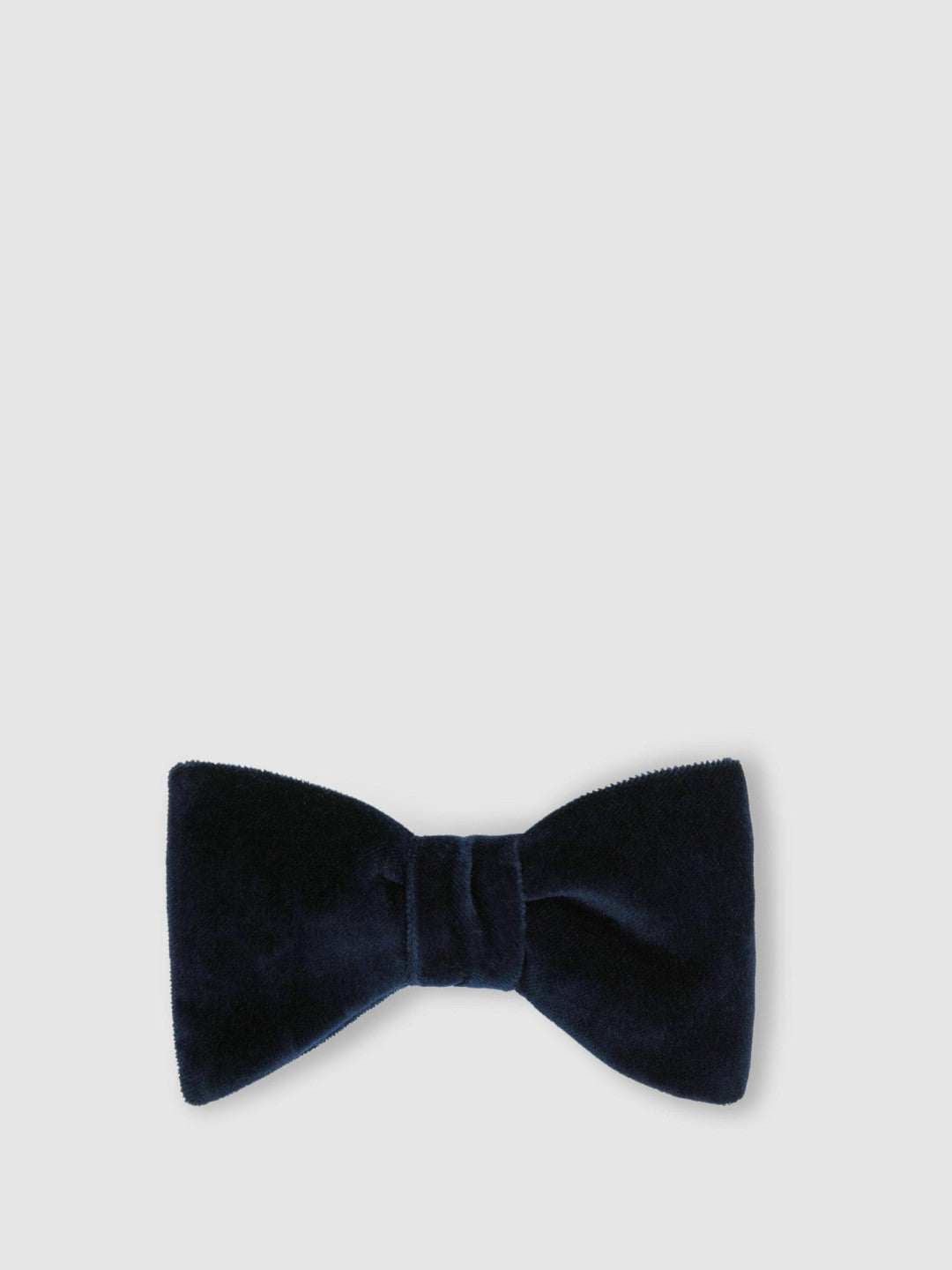 Men Velvet Bow Tie in Navy