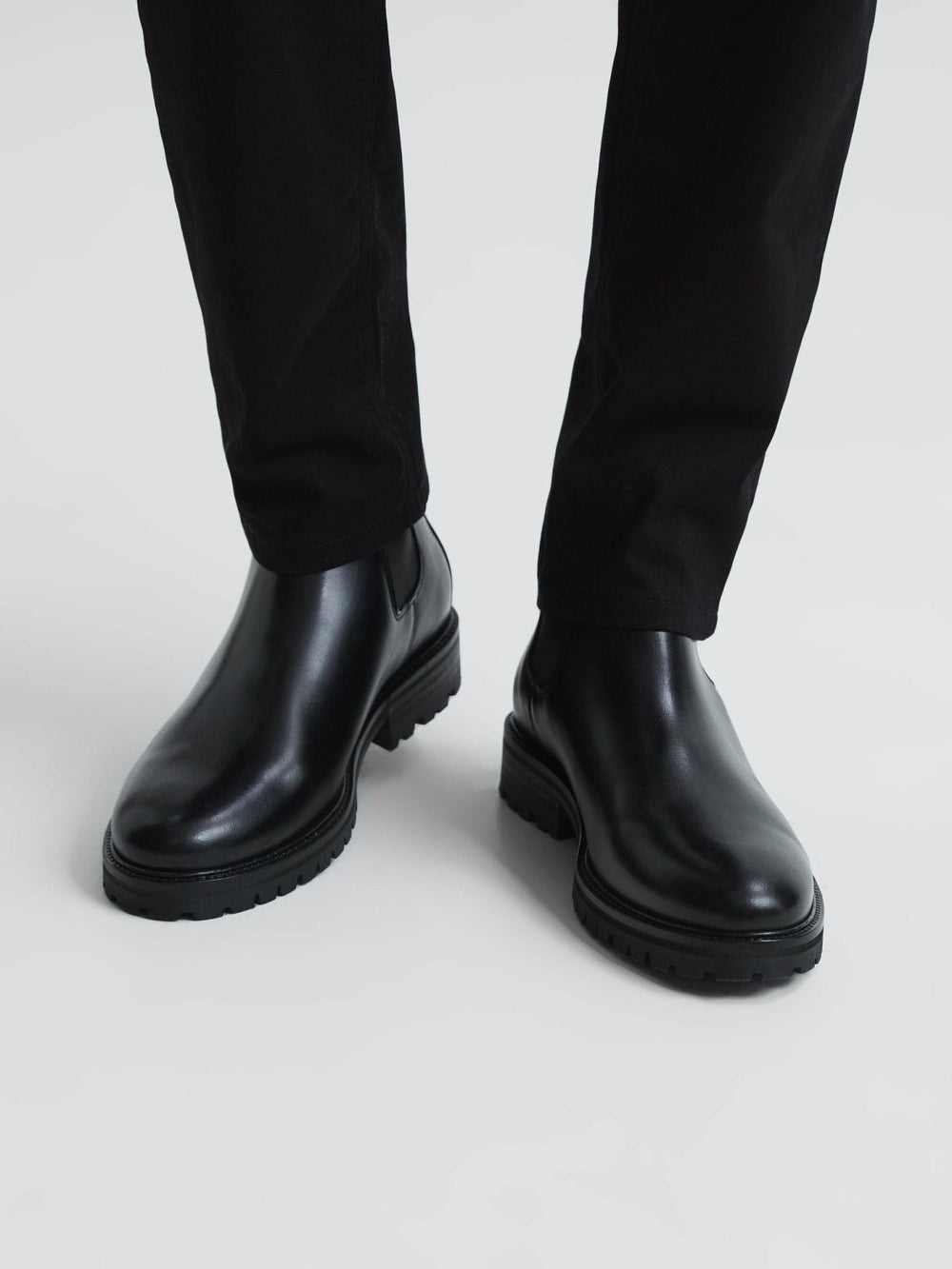 Men Leather Chelsea Boots in Black