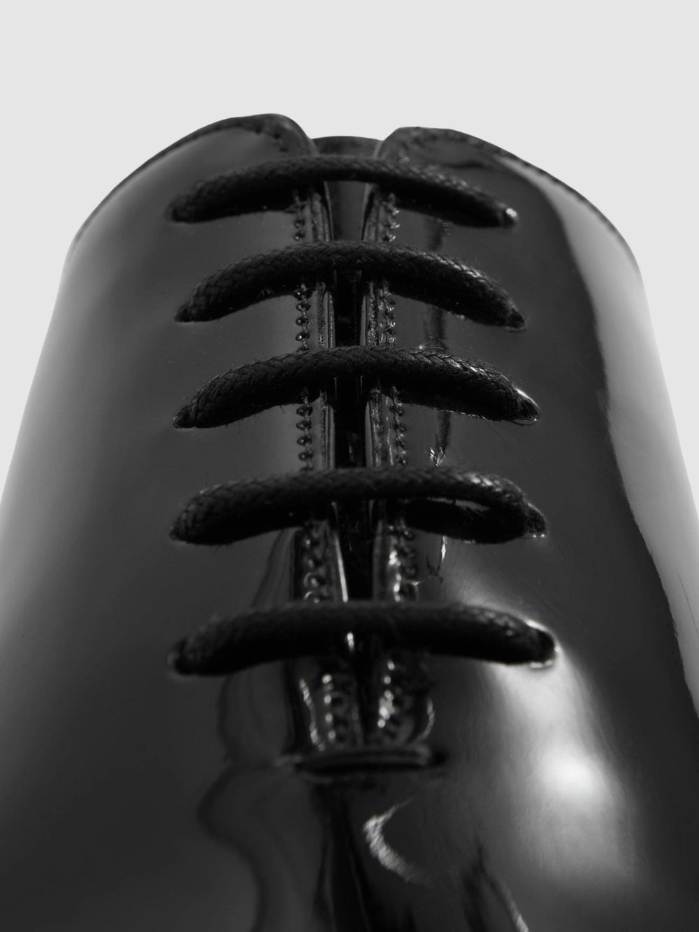 Men Patent Leather Lace-Up Shoes in Black