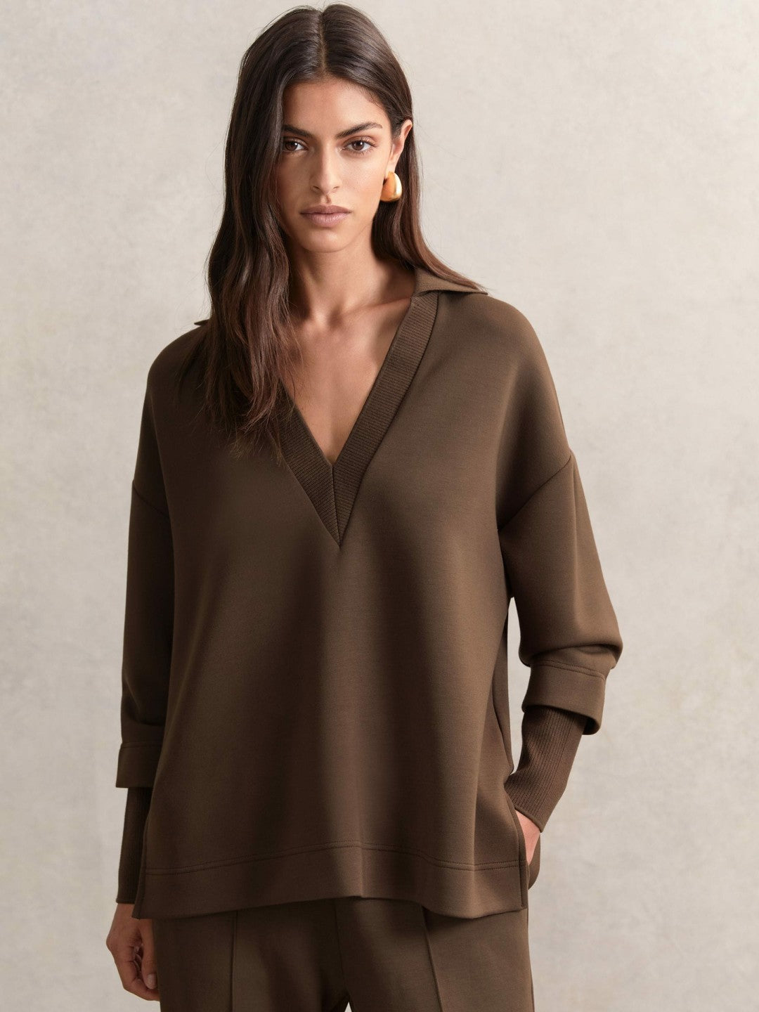 Women Interlock Open-Collar Sweatshirt in Chocolate