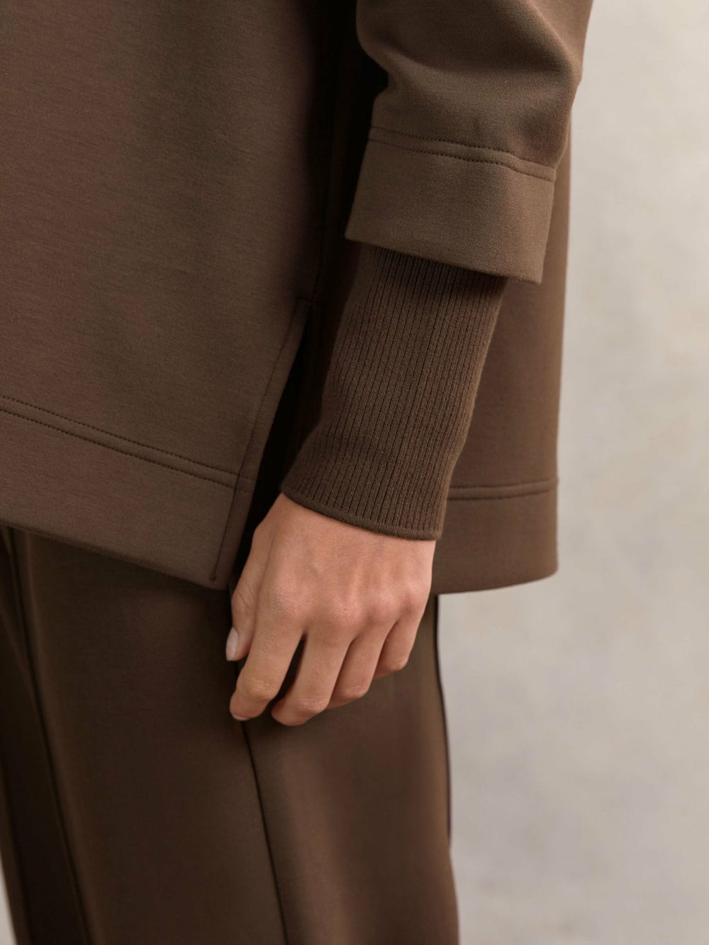 Women Interlock Open-Collar Sweatshirt in Chocolate