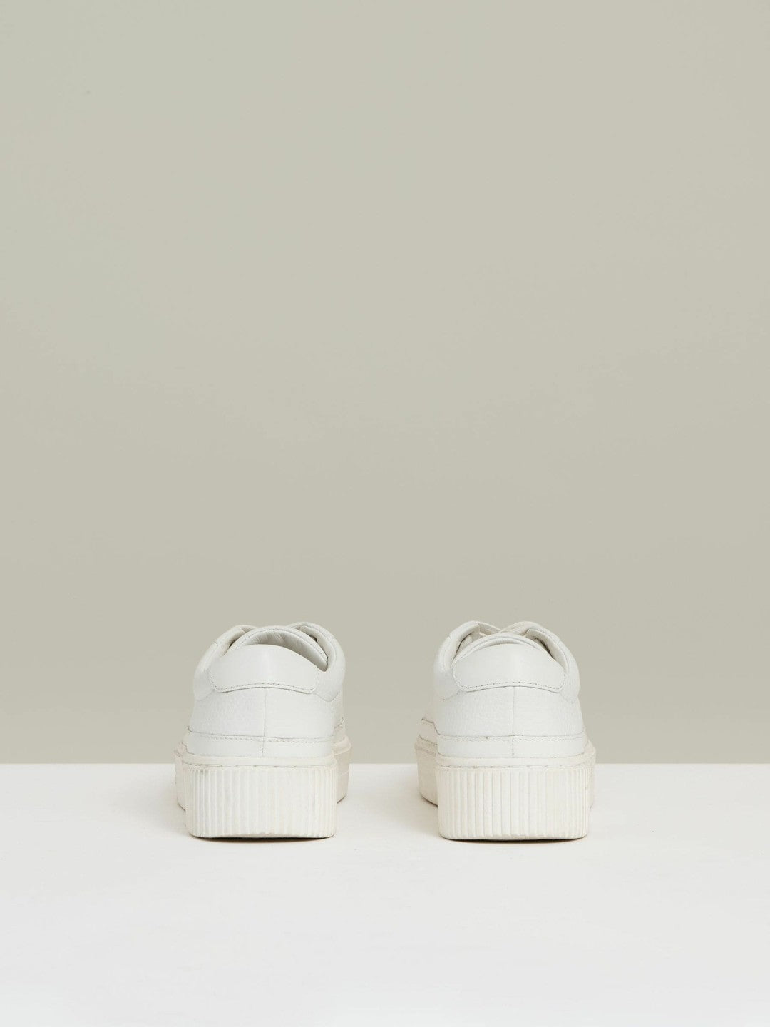 Women Grained Leather Platform Trainers in White