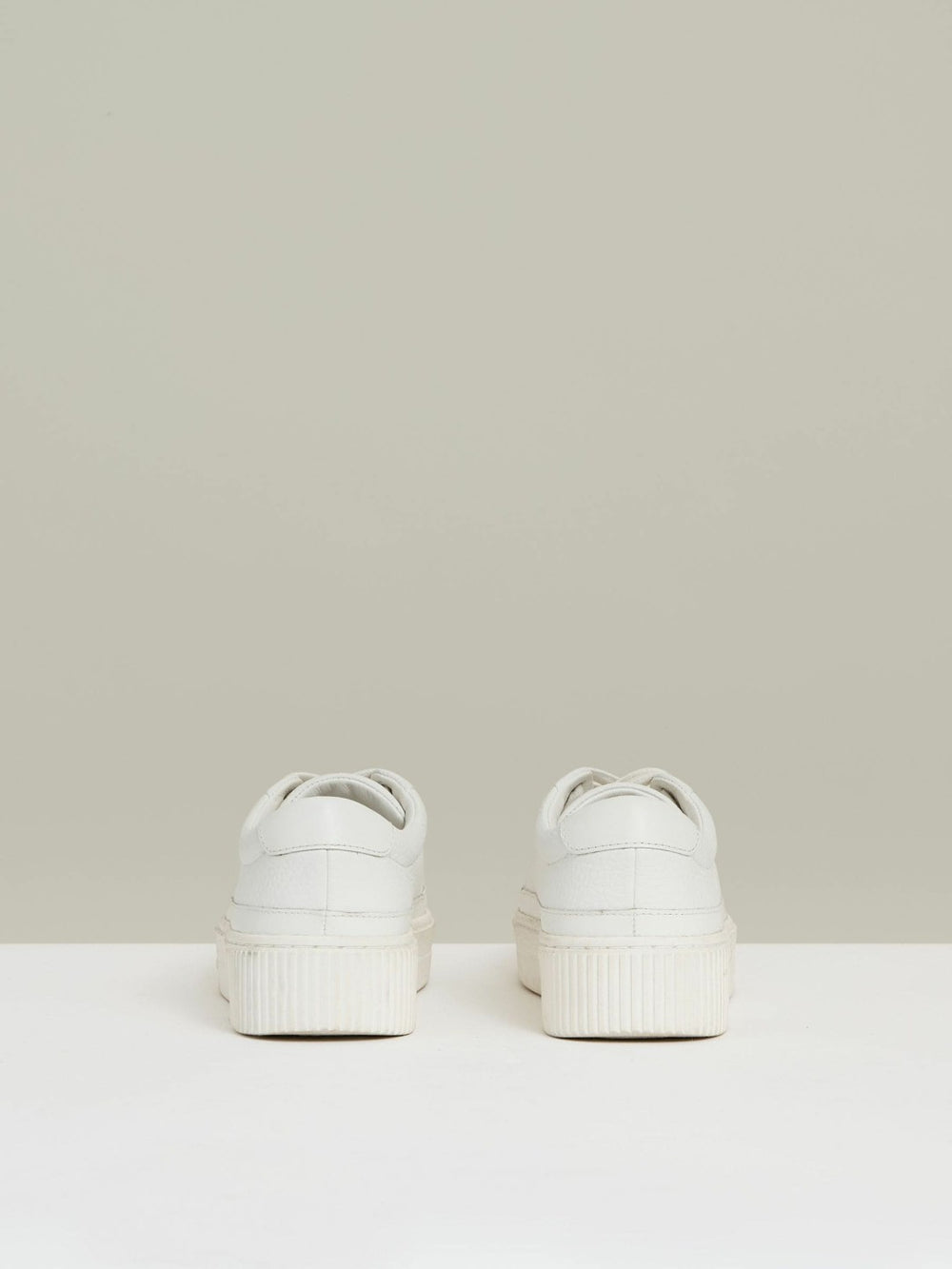 Women Grained Leather Platform Trainers in White