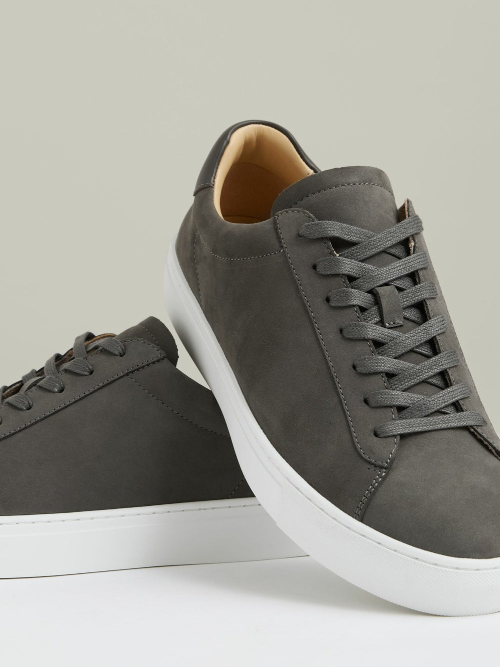 Men Nubuck Leather Low-Top Trainers in Grey