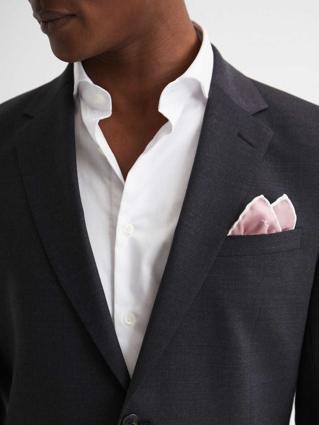 Men Plain Silk Pocket Square in Pink