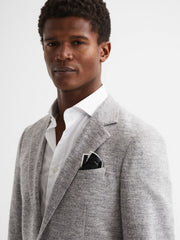 Men Plain Silk Pocket Square in Black