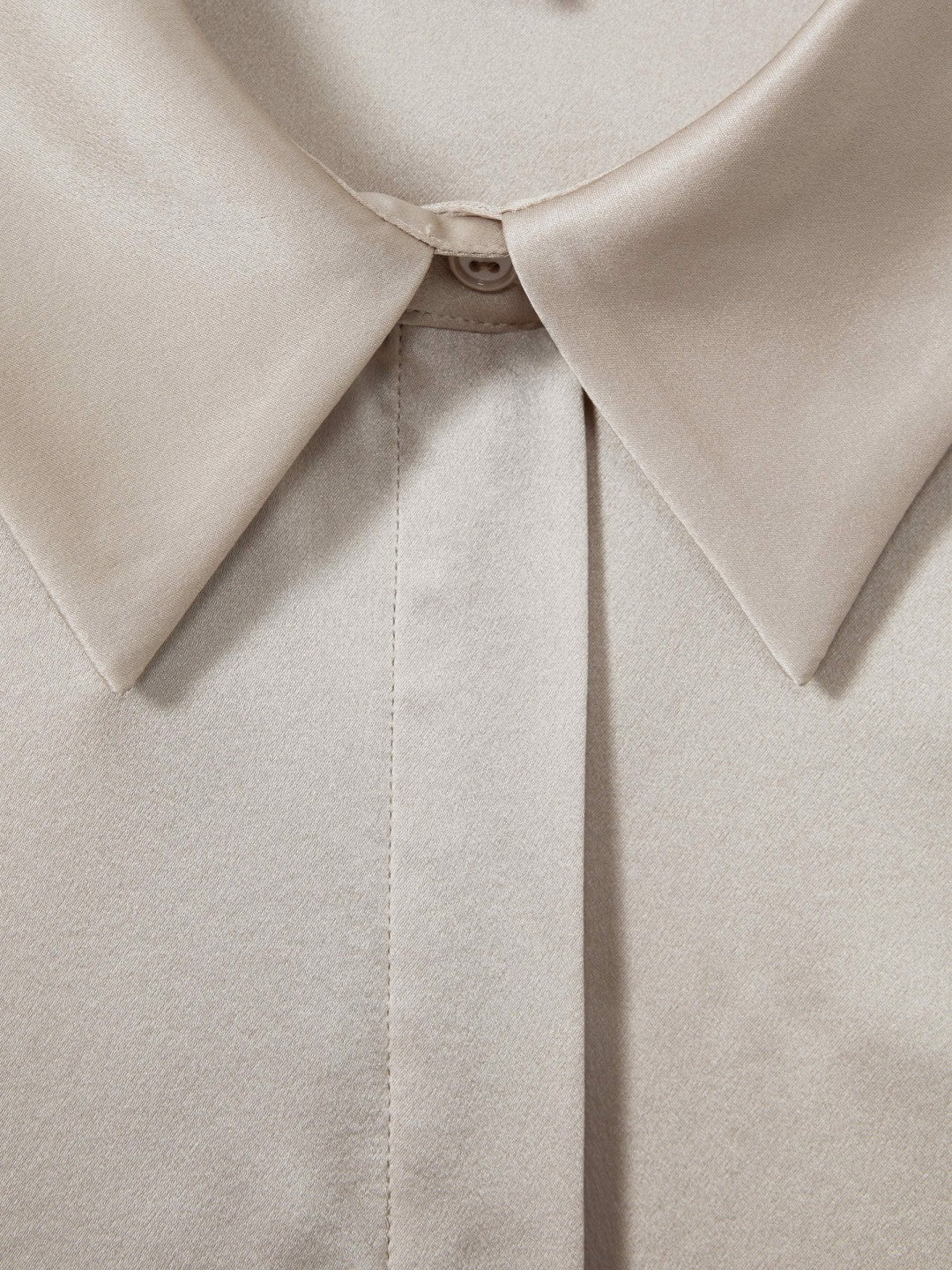 Women Silk Double-Cuff Button-Through Shirt in Champagne
