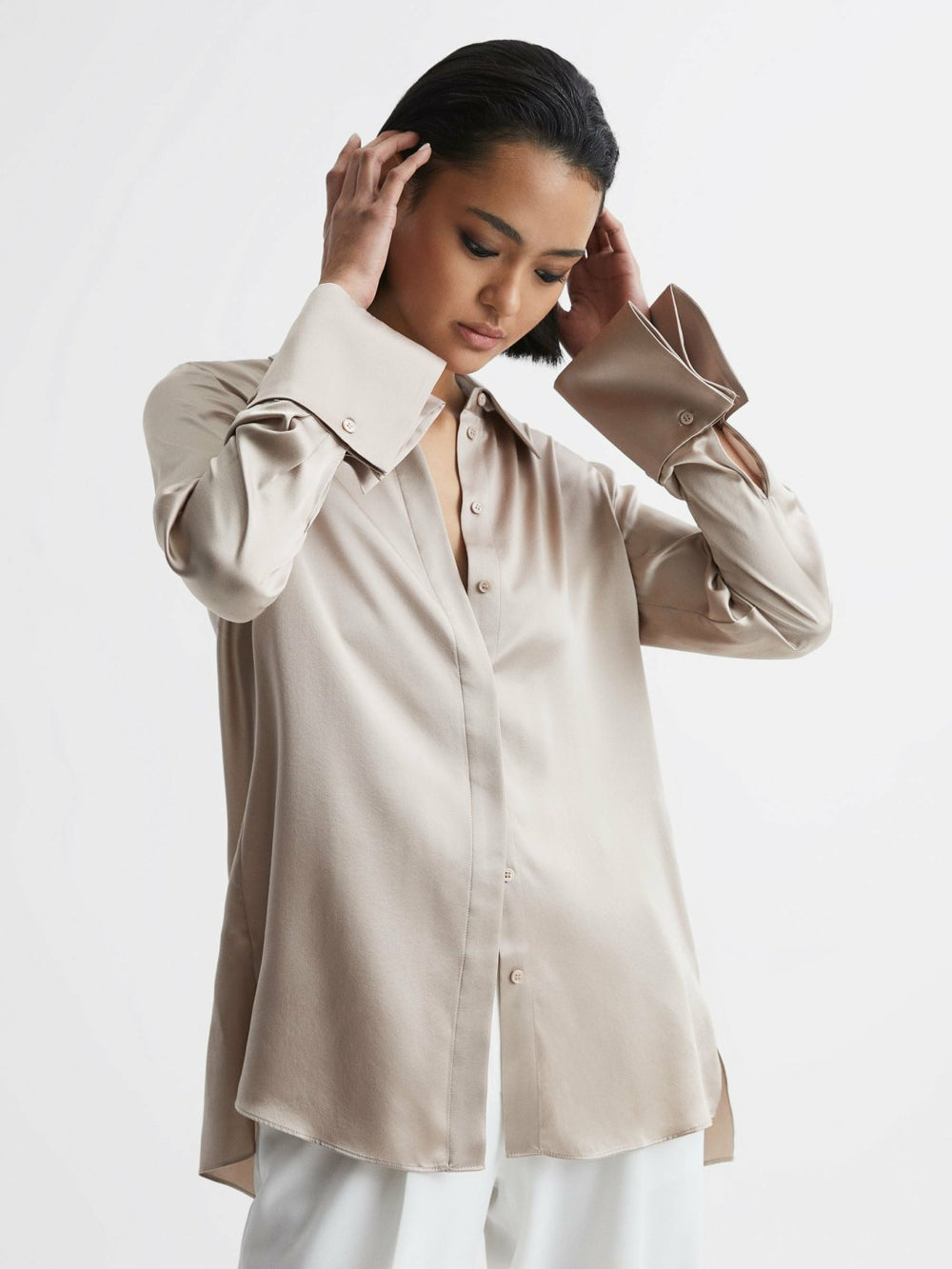 Women Silk Double-Cuff Button-Through Shirt in Champagne