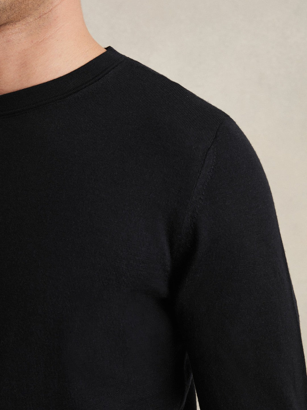 Men Merino Wool Crew Neck Jumper in Navy