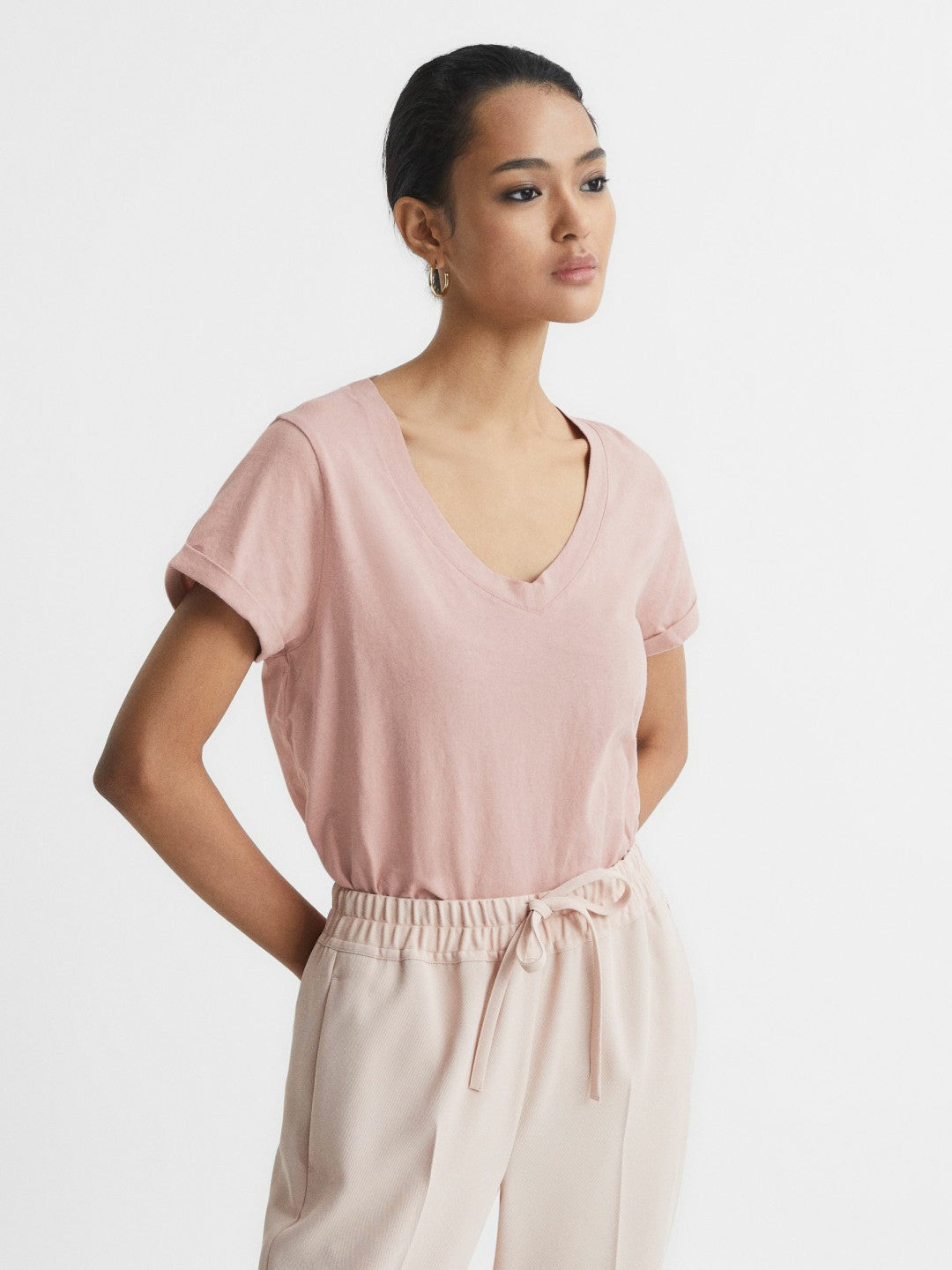 Women Cotton-Jersey V-Neck T-Shirt in Light Pink