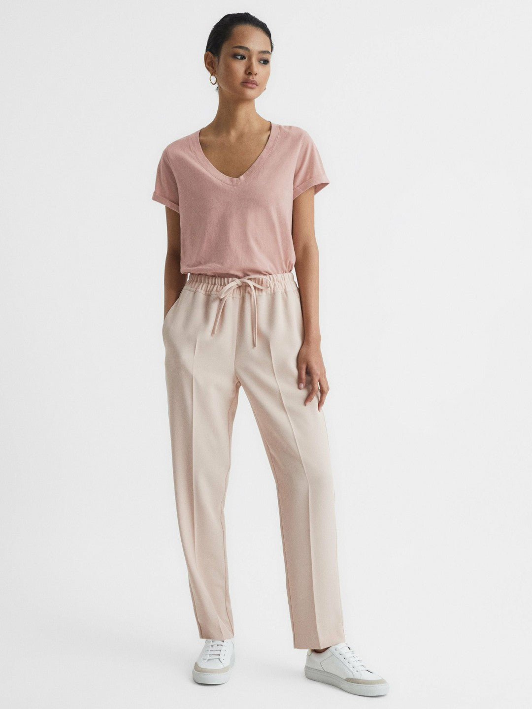 Women Cotton-Jersey V-Neck T-Shirt in Light Pink