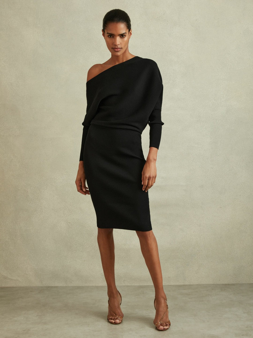 Women Off-The-Shoulder Ribbed Midi Dress in Black