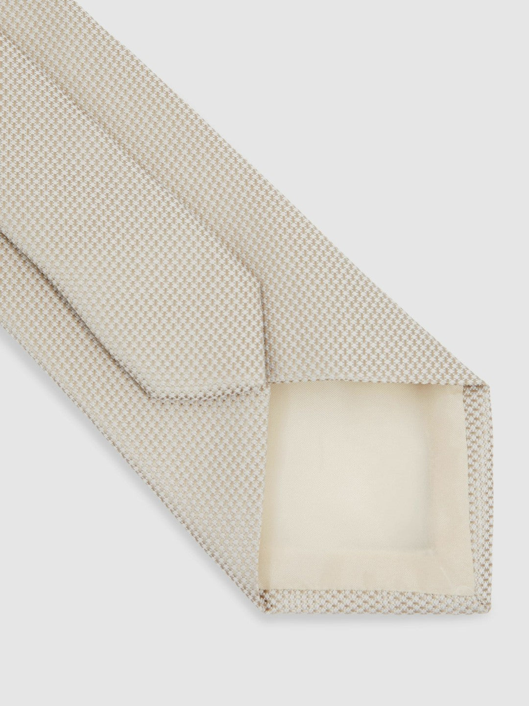Men Textured Silk Blend Tie in Soft Champagne
