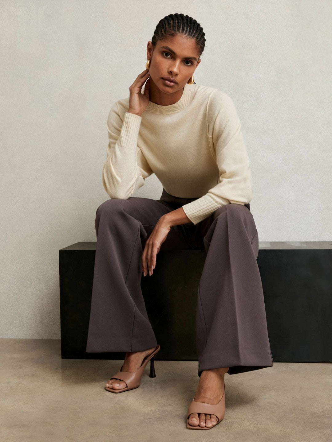 Women Wool-Blend Reverse-Seam Batwing Jumper With Cashmere in Cream