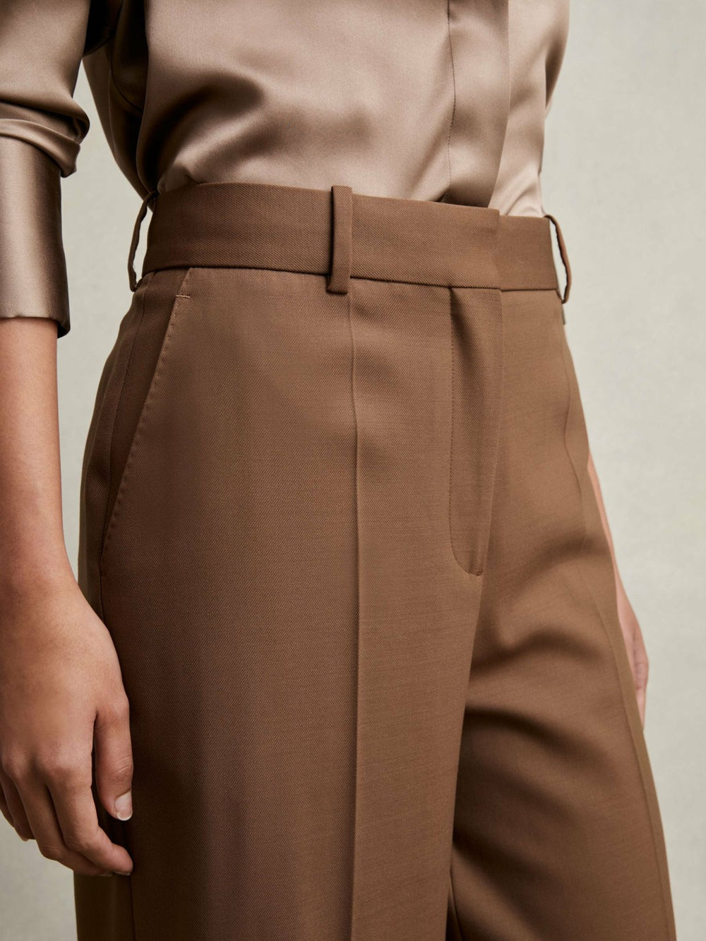 Women Petite Wool-Blend Wide-Leg Suit Trousers in Tan