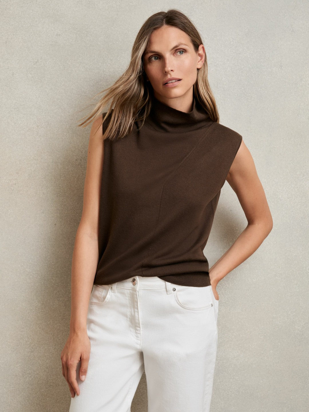 Women Wool Slouched Sleeveless Top in Chocolate
